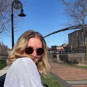 Meet your Posher, Megan